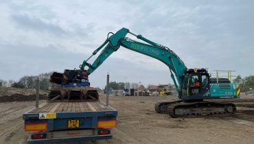 Revolutionising Piling Operations with RJS Piling's Hydraulic Clamping and Tilting Forks
